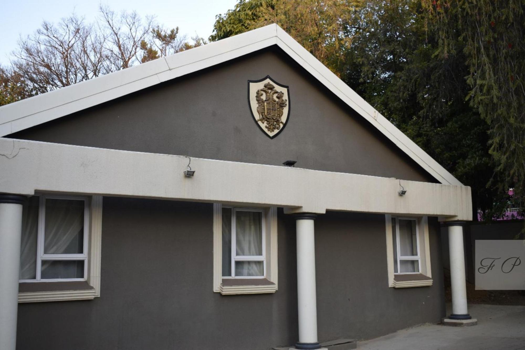 The Elephant Room At Frederick'S Place Pretoria-Noord Exterior foto