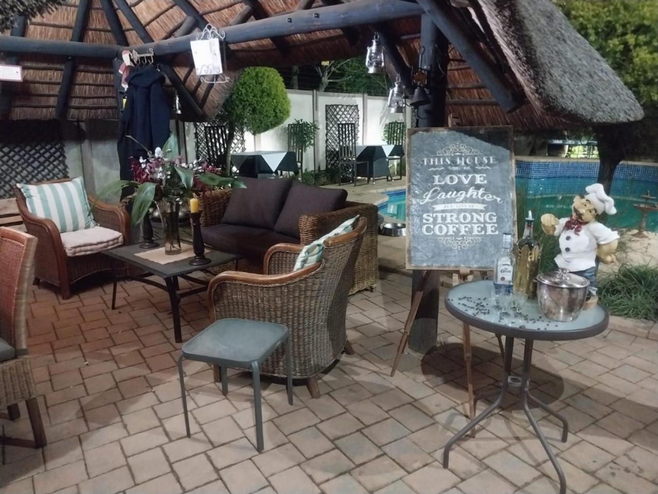 The Elephant Room At Frederick'S Place Pretoria-Noord Exterior foto